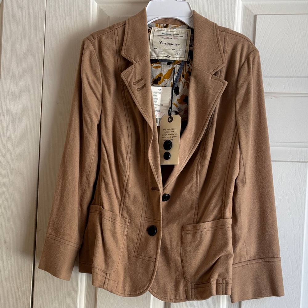 New women's size 6 sand tan Anthropologie Cartonnier soft blazer $118 retail